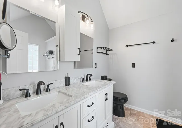 Photo 4 of Single family home for sale at 623 Finborough Ct, Charlotte, NC 28214 | MLS# 4430709 | Listing updated on 2026-10-03
