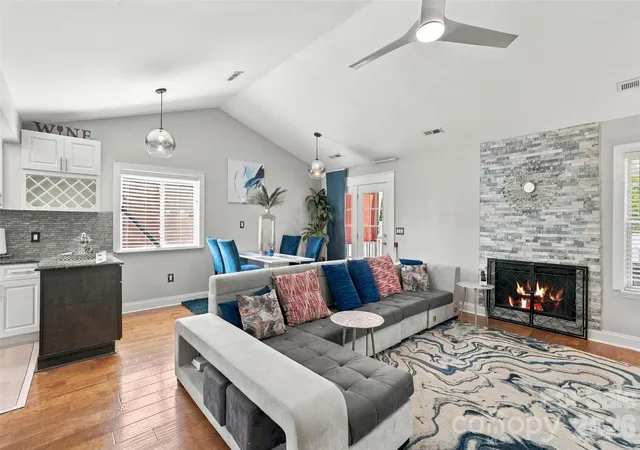 Photo 4 of Single family home for sale at 5728 Ebley Loop, Charlotte, NC 28227 | MLS# 4430719 | Listing updated on 2026-10-07