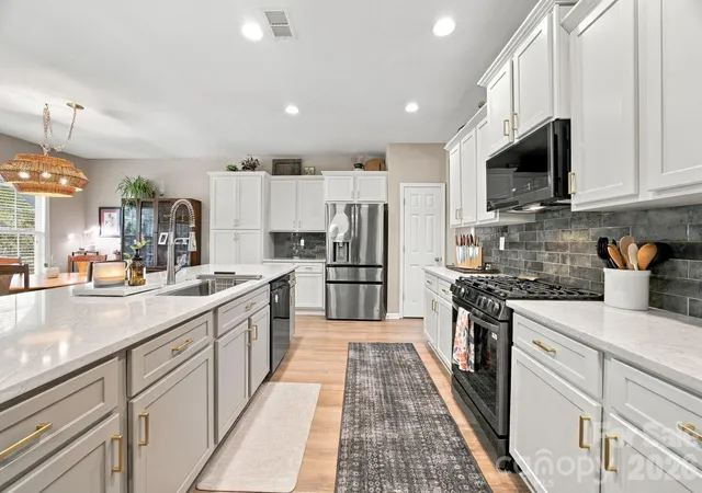Photo 3 of Single family home for sale at 5005 Sedgewick Rd, Indian Trail, NC 28079 | MLS# 4430720 | Listing updated on 2026-10-09