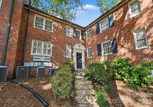 Photo 1 of Condo for sale at 101 S Laurel Ave #72B, Charlotte, NC 28207 | MLS# 4430733 | Listing updated on 2026-10-25