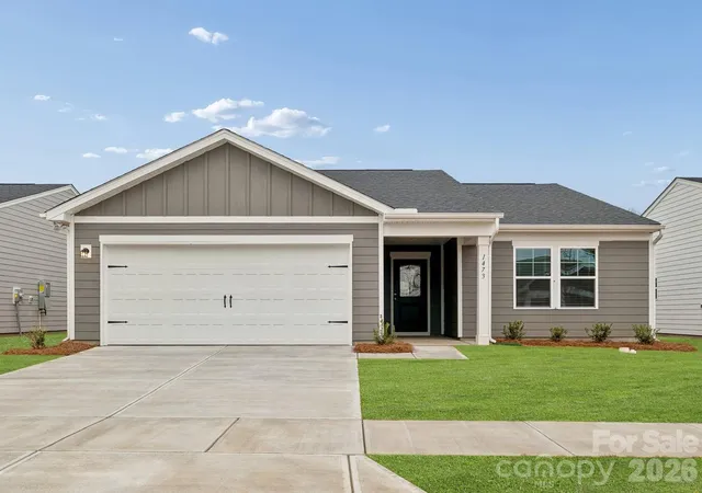 Photo 2 of Single family home for sale at 1201 Grebe Rd, Sherrills Ford, NC 28673 | MLS# 4430738 | Listing updated on 2026-10-03