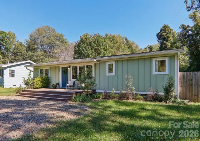 Photo 3 of Single family home for sale at 216 Vance Ave, Black Mountain, NC 28711 | MLS# 4430740 | Listing updated on 2026-10-08