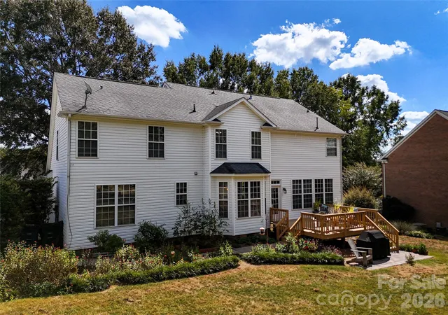 Photo 2 of Single family home for sale at 8120 Glamorgan Ln, Matthews, NC 28104 | MLS# 4430741 | Listing updated on 2026-10-09