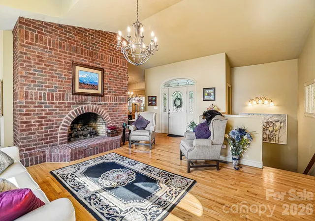 Photo 4 of Single family home for sale at 239 Bearwallow Mountain Rd, Hendersonville, NC 28792 | MLS# 4430745 | Listing updated on 2026-10-08