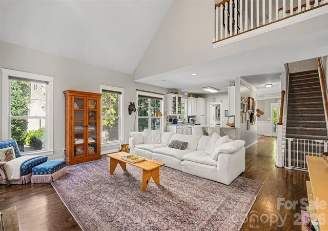 Photo 3 of Single family home for sale at 5809 Mantario Dr, Charlotte, NC 28269 | MLS# 4430751 | Listing updated on 2026-10-08