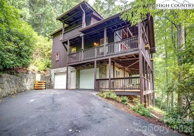 Photo 3 of Single family home for sale at 184 Raccoon Run, Fleetwood, NC 28626 | MLS# 4430752 | Listing updated on 2026-10-16