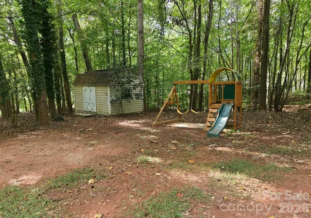 Photo 4 of Single family home for sale at 218 Culpeze Rd, Mooresville, NC 28117 | MLS# 4430755 | Listing updated on 2026-10-08