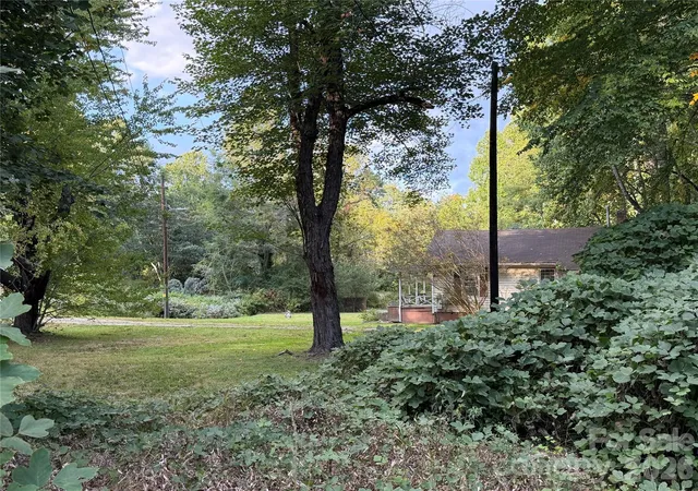Photo 3 of Land for sale at 368 Laurel Dr, Saluda, NC 28773 | MLS# 4430762 | Listing updated on 2026-10-06