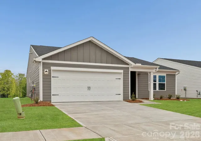Photo 3 of Single family home for sale at 1209 Grebe Rd, Sherrills Ford, NC 28673 | MLS# 4430766 | Listing updated on 2026-10-03