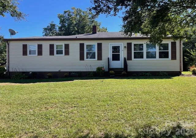 Photo 1 of Single family home for sale at 417 Gold Hl Dr, Salisbury, NC 28146 | MLS# 4430781 | Listing updated on 2026-10-05