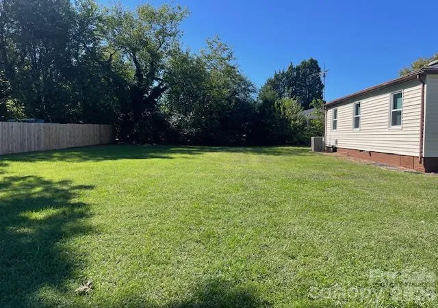 Photo 3 of Single family home for sale at 417 Gold Hl Dr, Salisbury, NC 28146 | MLS# 4430781 | Listing updated on 2026-10-05