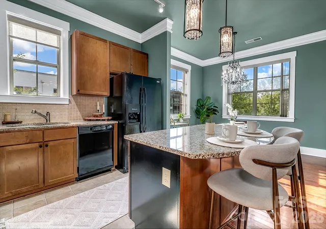 Photo 3 of Condo for sale at 42 Schenck Pkwy #101, Asheville, NC 28803 | MLS# 4430799 | Listing updated on 2026-10-03
