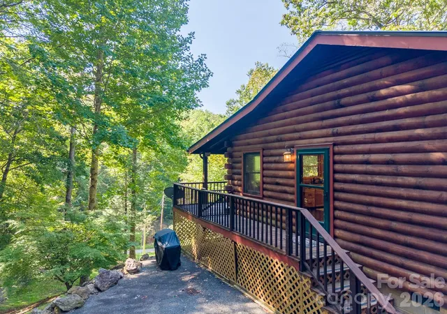Photo 3 of Single family home for sale at 181 Seven Springs Rd, Whittier, NC 28789 | MLS# 4430802 | Listing updated on 2026-10-03