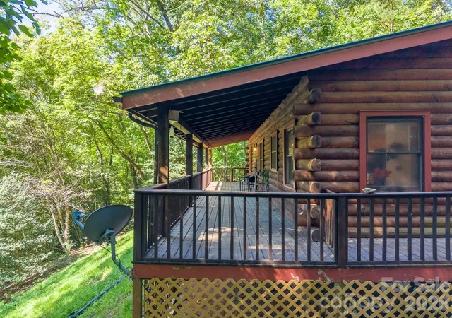 Photo 4 of Single family home for sale at 181 Seven Springs Rd, Whittier, NC 28789 | MLS# 4430802 | Listing updated on 2026-10-03