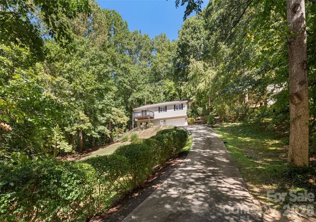 Photo 33 of Single family home for sale at 39 Mountain Site Ln, Arden, NC 28704 | MLS# 4430825 | Listing updated on 2026-10-03