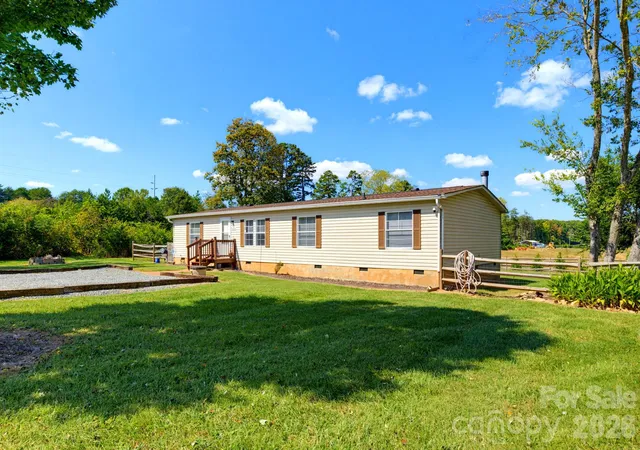 Photo 3 of Single family home for sale at 6858 Long Is Rd, Catawba, NC 28609 | MLS# 4430826 | Listing updated on 2026-10-05