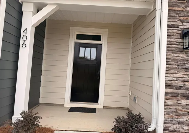 Photo 2 of Townhouse for sale at 406 Blythe Townhome Ln, Waxhaw, NC 28173 | MLS# 4430827 | Listing updated on 2026-10-09