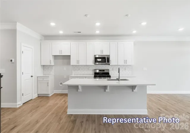 Photo 4 of Townhouse for sale at 406 Blythe Townhome Ln, Waxhaw, NC 28173 | MLS# 4430827 | Listing updated on 2026-10-03
