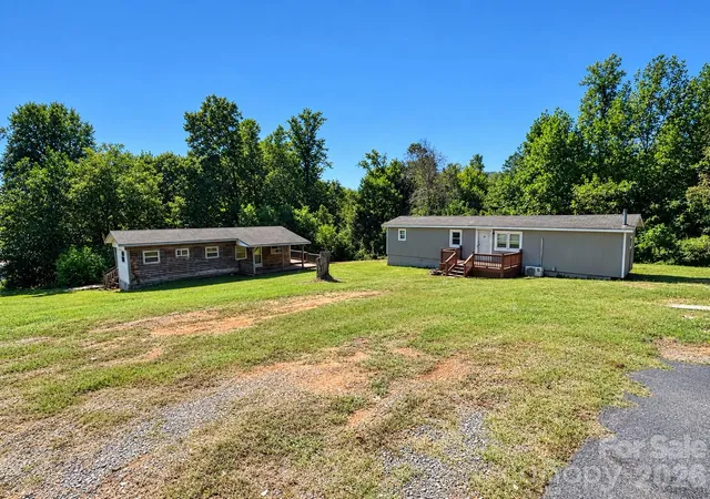 Photo 1 of Single family home for sale at 118 Hamlet Pl, Ronda, NC 28670 | MLS# 4430845 | Listing updated on 2026-10-03