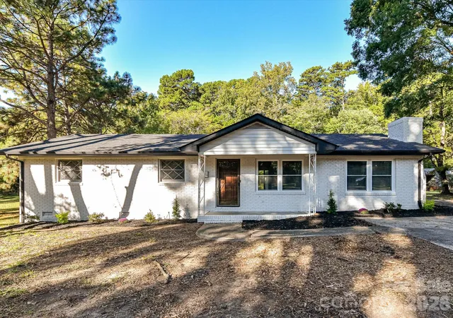 Photo 3 of Single family home for sale at 205 Oakland St, Locust, NC 28097 | MLS# 4430849 | Listing updated on 2026-10-07
