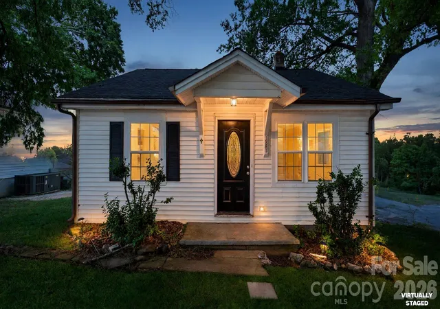 Photo 2 of Multi family home for sale at 1501 Madison St, Gastonia, NC 28052 | MLS# 4430853 | Listing updated on 2026-10-05