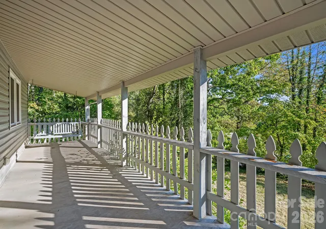 Photo 3 of Single family home for sale at 88 Bull Mountain Rd, Asheville, NC 28805 | MLS# 4430869 | Listing updated on 2026-10-03