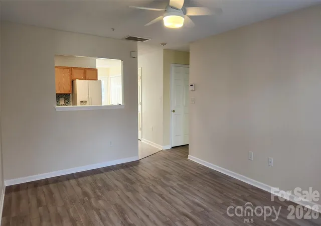 Listing Photo 4 - Condo for sale in building located at 110 Steam Engine Dr, Mooresville, NC 28115 - Unit #204