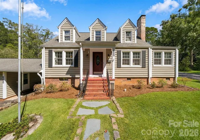 Single family home for sale at 625 E Park Dr, Lincolnton, NC 28092 | MLS# 4430882
