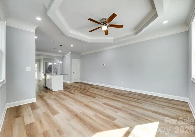 Listing Photo 4 - Condo for sale in building located at 500 Dawn Cir, Charlotte, NC 28213
