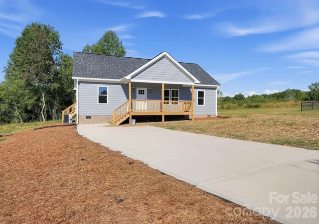 Photo 2 of Single family home for sale at 315 Beattie Rd, Kings Mountain, NC 28086 | MLS# 4430892 | Listing updated on 2026-10-03
