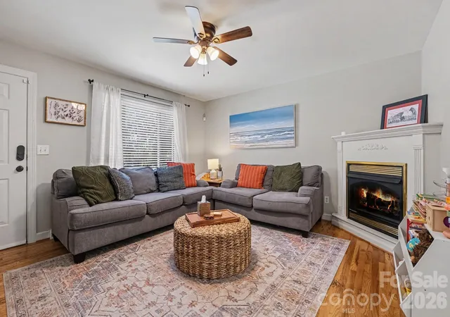 Photo 3 of Single family home for sale at 815 Mooresville Rd, Salisbury, NC 28144 | MLS# 4430898 | Listing updated on 2026-10-03