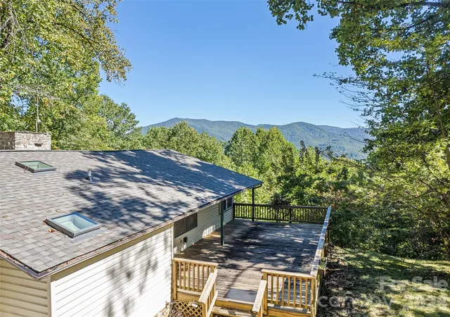 Photo 2 of Single family home for sale at 54 Twilight Ln, Sylva, NC 28779 | MLS# 4430916 | Listing updated on 2026-10-03