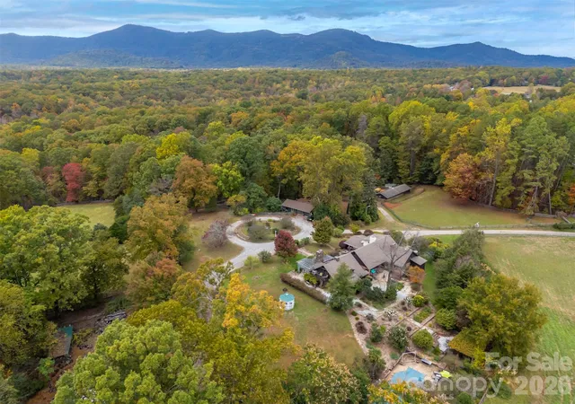 Photo 3 of Single family home for sale at 936 Golden Rd, Tryon, NC 28782 | MLS# 4430919 | Listing updated on 2026-10-03