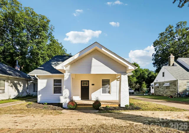 Photo 1 of Single family home for sale at 903 E Main St, Albemarle, NC 28001 | MLS# 4430928 | Listing updated on 2026-10-10