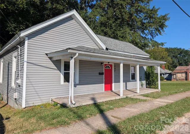 Photo 3 of Single family home for sale at 603 Marietta St, Gastonia, NC 28052 | MLS# 4430935 | Listing updated on 2026-10-07