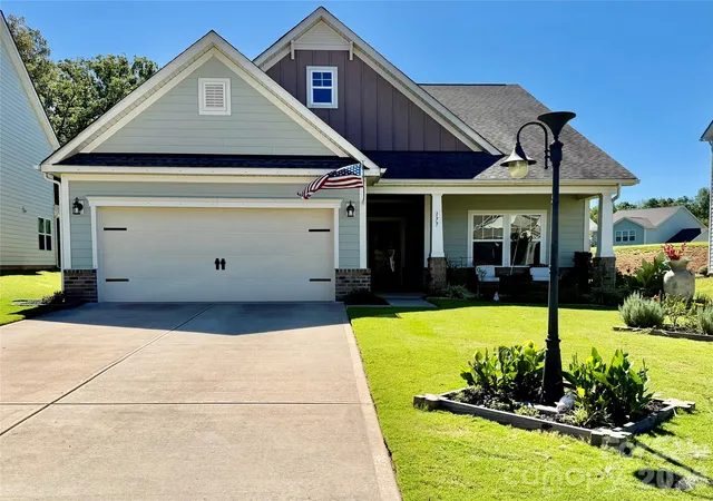 Photo 1 of Single family home for sale at 177 Old Harbor Dr, Mount Gilead, NC 27306 | MLS# 4430936 | Listing updated on 2026-10-07