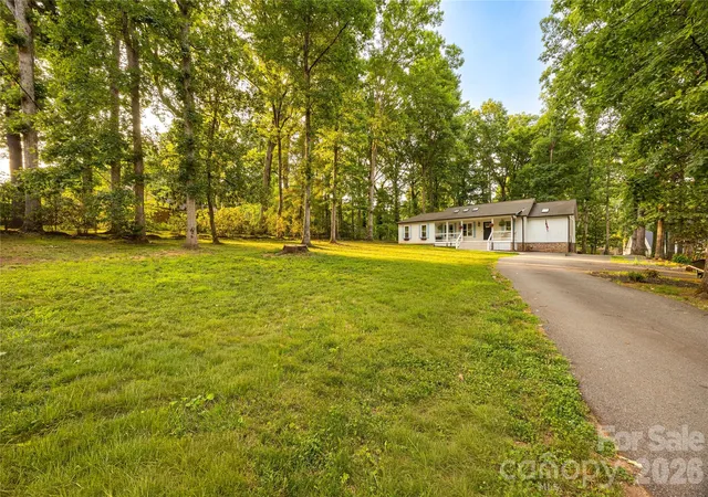 Photo 2 of Single family home for sale at 221 5th Street Ne, Conover, NC 28613 | MLS# 4430937 | Listing updated on 2026-10-05