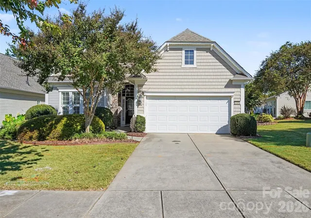 Photo 1 of Single family home for sale at 15184 Legend Oaks Ct, Fort Mill, SC 29707 | MLS# 4430941 | Listing updated on 2026-10-05