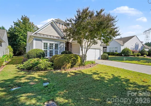 Photo 3 of Single family home for sale at 15184 Legend Oaks Ct, Fort Mill, SC 29707 | MLS# 4430941 | Listing updated on 2026-10-05