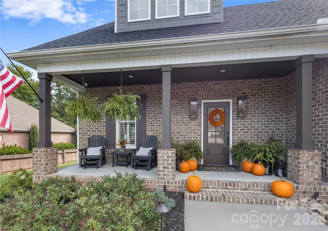 Photo 3 of Single family home for sale at 18 Wittenburg Springs Dr, Taylorsville, NC 28681 | MLS# 4430949 | Listing updated on 2026-10-07