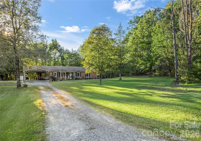 Photo 3 of Single family home for sale at 1875 Davis Cir, Clover, SC 29710 | MLS# 4430954 | Listing updated on 2026-10-25