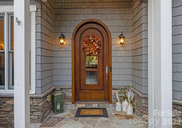Photo 2 of Single family home for sale at 119 Whaling Ln, Mooresville, NC 28117 | MLS# 4430959 | Listing updated on 2026-10-03