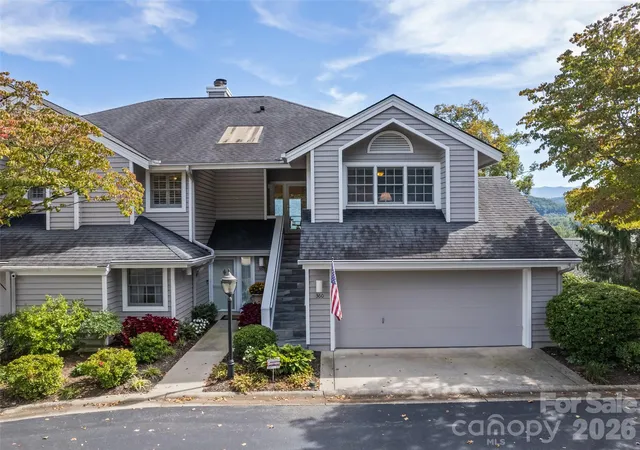 Photo 3 of Townhouse for sale at 360 Skylark Ln, Waynesville, NC 28786 | MLS# 4430961 | Listing updated on 2026-10-03