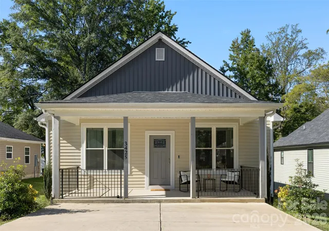 Photo 2 of Single family home for sale at 3425 Mable Hubbard Dr, Charlotte, NC 28208 | MLS# 4430976 | Listing updated on 2026-10-10
