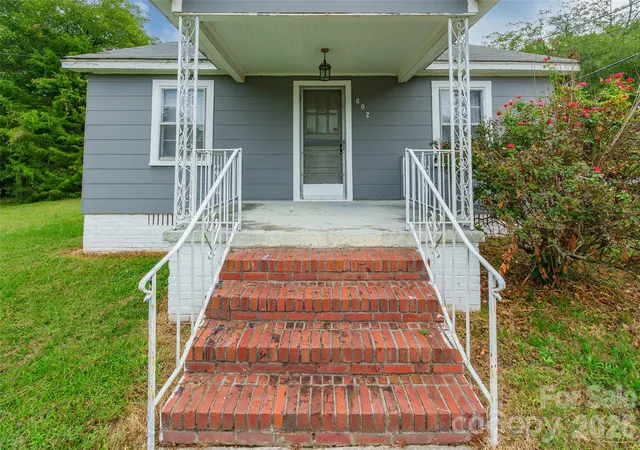 Photo 3 of Single family home for sale at 602 Ross St, Marshville, NC 28103 | MLS# 4430978 | Listing updated on 2026-10-08
