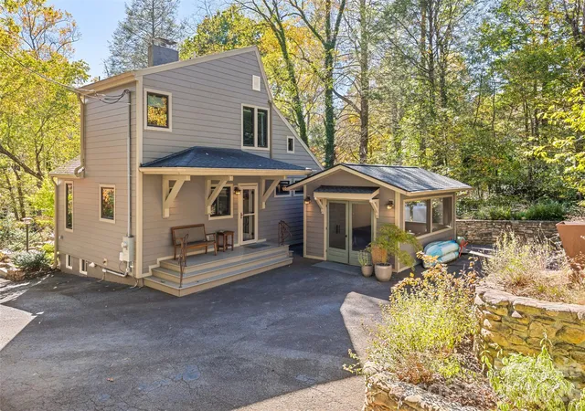 Photo 4 of Single family home for sale at 191 Mississippi Rd, Montreat, NC 28757 | MLS# 4430995 | Listing updated on 2026-10-29