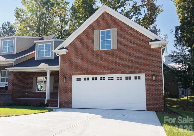 Photo 2 of Townhouse for sale at 107 Abbington Ln, Shelby, NC 28150 | MLS# 4430999 | Listing updated on 2026-10-07
