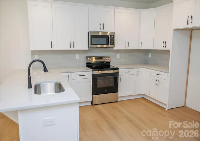 Photo 4 of Townhouse for sale at 107 Abbington Ln, Shelby, NC 28150 | MLS# 4430999 | Listing updated on 2026-10-07