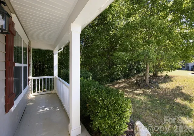 Photo 3 of Single family home for sale at 11604 Ragan Elizabeth Ct, Charlotte, NC 28278 | MLS# 4431000 | Listing updated on 2026-10-14