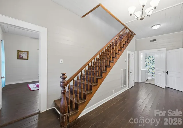 Photo 4 of Single family home for sale at 502 W Allenton St, Mount Gilead, NC 27306 | MLS# 4431005 | Listing updated on 2026-10-03